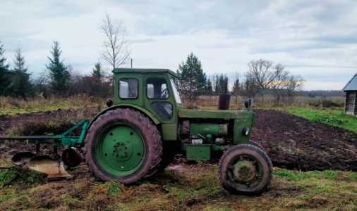 Т-40АМ с навесным оборудованием