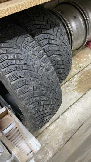 Michelin X-Ice North 4 225/50 R18