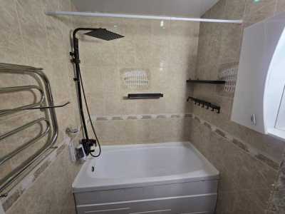 2-� ��������, 71 �2, 9/10 ��. � ������ ����-�����