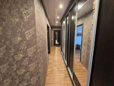 3-� ��������, 61 �2, 8/10 ��. ��������� ���