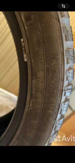 Ikon Tyres Character Ice 8 225/45 R18 95T