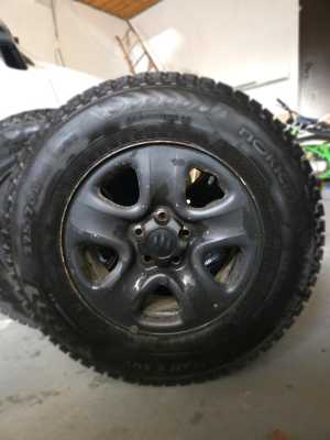 ������ ������ ���������� Nokian 225/70 R16 �� ������