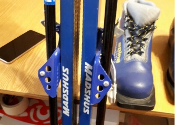 Продам лыжи