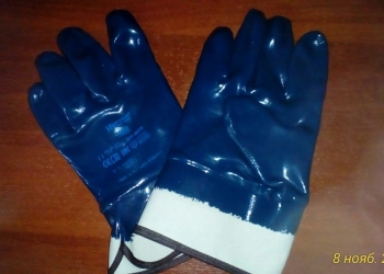 Перчатки хим. стойкие.