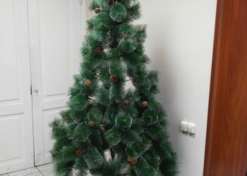 Ель искусственная