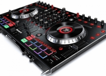 Контроллер Numark NS6 ll