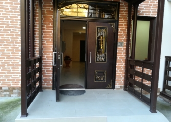 1-к квартира, 30 м2, 2/6 эт.