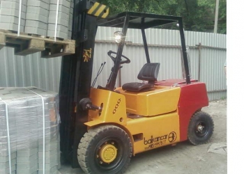 Погрузчик 3,5 тонны