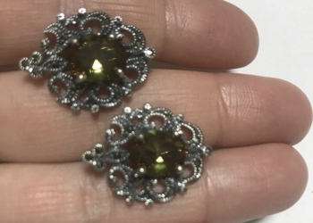 Серебряные серьги с султанитом