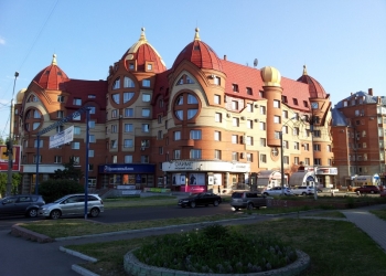 3-к квартира, 130 м2, 5/6 эт.