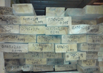 Доска обрезная из дуба