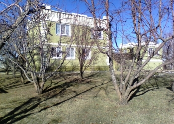 Дом 200 м2+летняя кухня,гараж-68кв.м