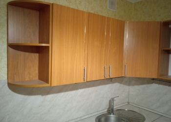 Кухонный гарнитур с бытовой техникой
