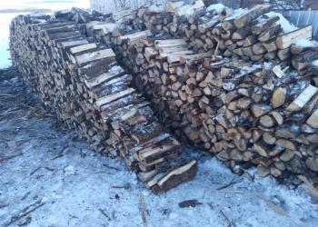 Дрова берёзовые, липовые сухие.