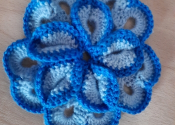 сама вяжу на продажу.