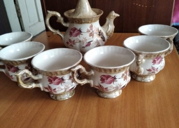 Чайный сервиз времен СССР