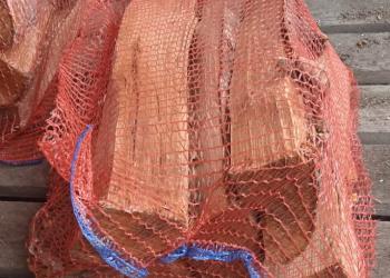 Дрова березовые сухие в сетках