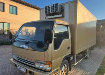 NISSAN ATLAS ������������������� 2001