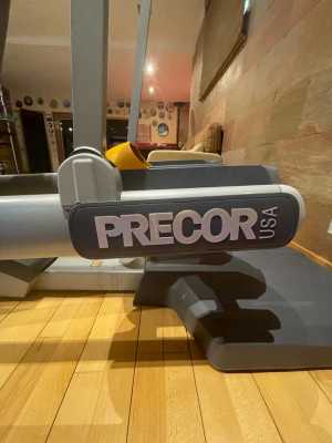 Эллиптический тренажер Precor AMT 100i