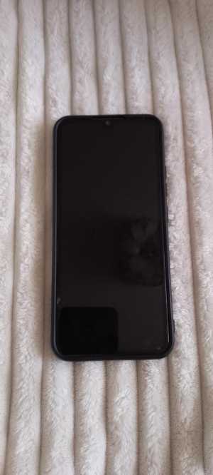 Продам телефон