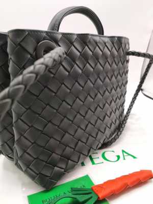   Bottega Veneta Andiamo 2023