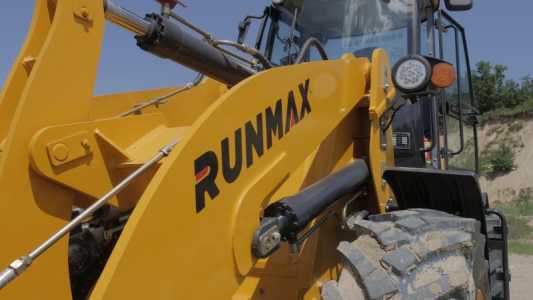 ����������� ��������� Runmax 970E