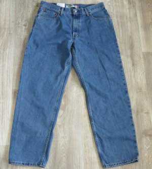  levi strauss relaxed fit 550 W34 L32