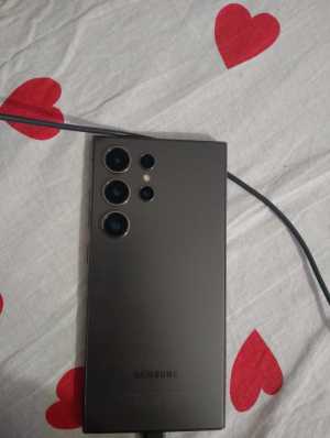 Samsung  s24 