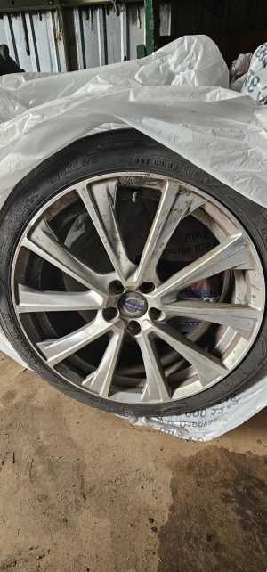 ����� � ��������� � ������� (����������) Volvo S60 ������������