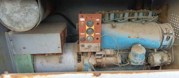 Бензогенератор на колесном ходу