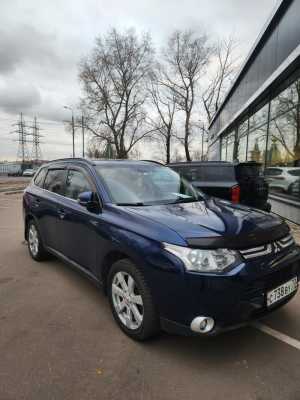 Mitsubishi Outlander, 2013