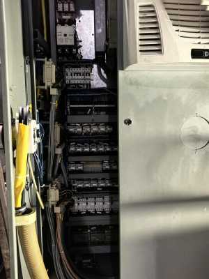 Фрезерный обрабатывающий центр с чпу DMC 100V
