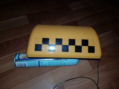 Фонарь таксиста на авто