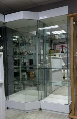 Витрина стекляная