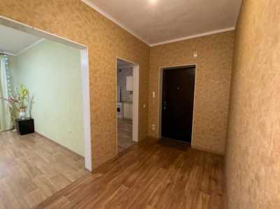 Продается просторная 2-к квартира, 57 м2, 6/9 эт.