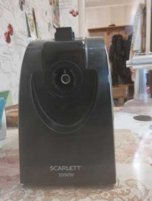 Мясорубка электрическая "Scarlett"