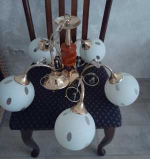 Люстра для зала.