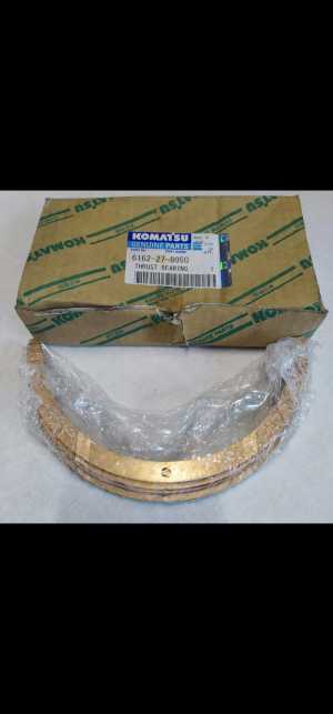  Komatsu, Caterpillar