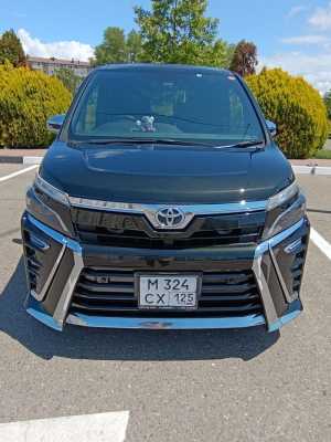 Toyota Voxy, 2021