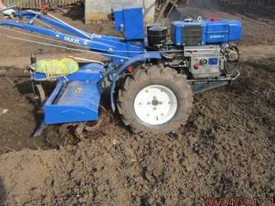 Вспашка земли