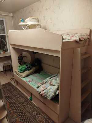 Двухъярусная кровать