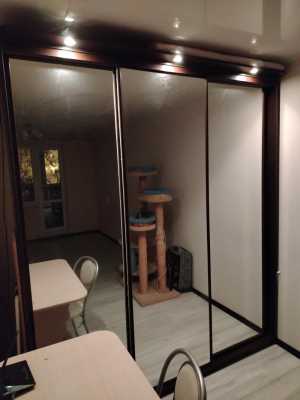 Шкаф 3хстворчатый со стеклом