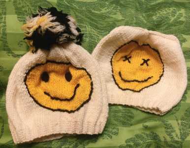 Комплект вязаный