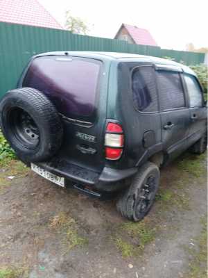 Chevrolet Niva, 2003    