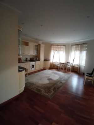 4- , 170 2, 4/10 . , ,  .  153