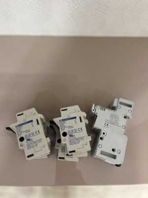 Разъединитель-держатель плавкой вставки 1п 32A, 10х38мм