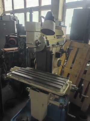 Фрезерный станок 675