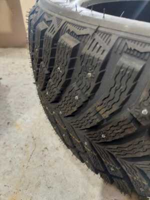    Michelin X-ICE North4  93T  205*50*R17