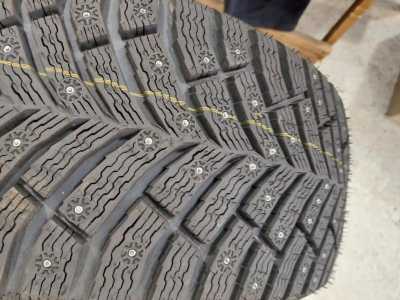    Michelin X-ICE North4  93T  205*50*R17