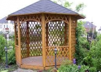 Столбы, беседки, резьба по дереву, наличники